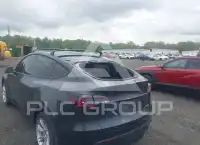2024 Tesla Model Y фото