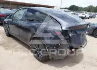 2024 Tesla Model Y фото