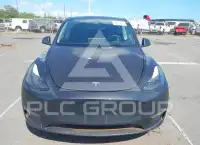 2024 Tesla Model Y фото