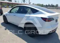 2024 Tesla Model Y фото
