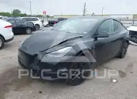 2024 Tesla Model Y фото