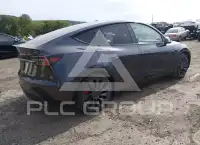 2024 Tesla Model Y фото