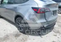 2024 Tesla Model Y фото