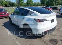 2024 Tesla Model Y фото