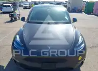 2024 Tesla Model Y фото