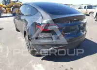 2024 Tesla Model Y фото