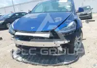 2024 Tesla Model Y фото