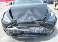 2024 Tesla Model Y фото