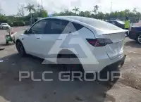 2024 Tesla Model Y фото