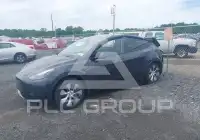 2024 Tesla Model Y фото