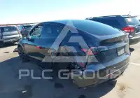 2024 Tesla Model Y фото
