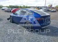 2024 Tesla Model Y фото