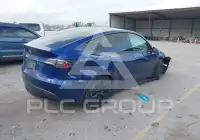 2024 Tesla Model Y фото