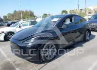 2024 Tesla Model Y фото