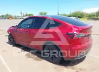 2024 Tesla Model Y фото