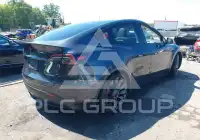 2024 Tesla Model Y фото