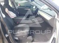 2024 Tesla Model Y фото