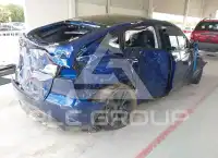2024 Tesla Model Y фото