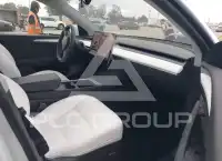 2024 Tesla Model Y фото