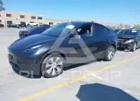 2024 Tesla Model Y фото