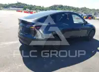 2024 Tesla Model Y фото