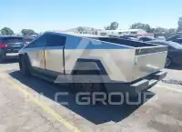 2024 Tesla Cybertruck фото
