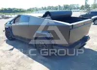 2024 Tesla Cybertruck photo