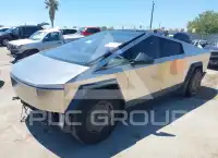 2024 Tesla Cybertruck фото