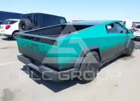 2024 Tesla Cybertruck photo
