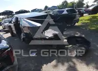 2024 Tesla Cybertruck фото