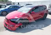 2024 Tesla Model X фото