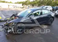 2024 Tesla Model 3 фото