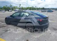 2024 Tesla Model 3 фото
