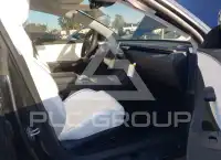2024 Tesla Model 3 фото