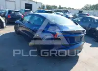 2024 Tesla Model 3 фото