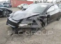 2024 Tesla Model 3 фото
