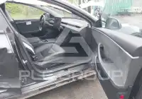 2024 Tesla Model 3 фото