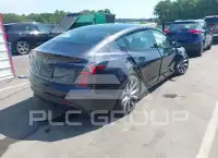 2024 Tesla Model 3 фото