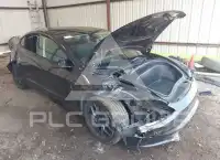 2024 Tesla Model 3 фото