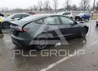 2024 Tesla Model 3 фото