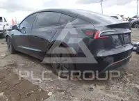 2024 Tesla Model 3 фото