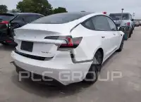 2024 Tesla Model 3 фото