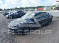2024 Tesla Model 3 фото