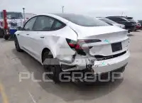 2024 Tesla Model 3 фото