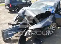 2024 Tesla Model 3 фото