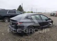2024 Tesla Model 3 фото