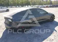 2024 Tesla Model 3 фото