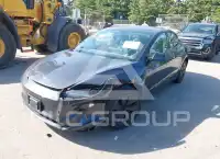 2024 Tesla Model 3 фото