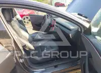 2024 Tesla Model 3 фото