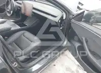 2024 Tesla Model 3 фото